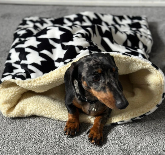 Houndstooth Dog Snuggle Sack: Fleece Pet Bed Warmer.
