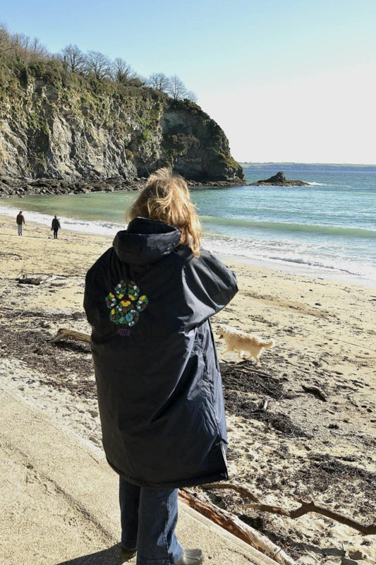 Floral Paw Print Embroidered Dry Robe: Waterproof Dog Walker Coat