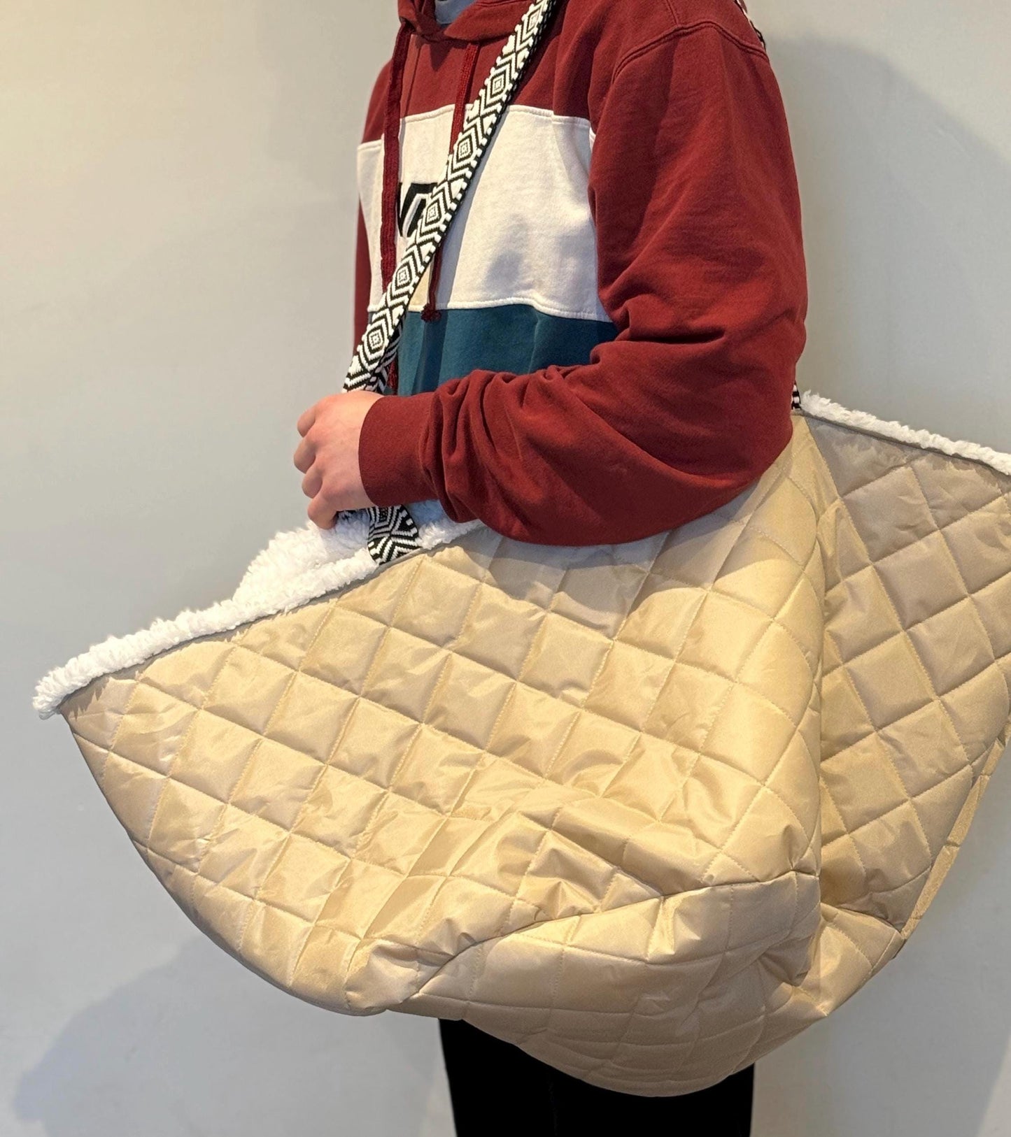 Quilted Waterproof Dog Travel Bed Bag: Sherpa Fleece Puppy Sling