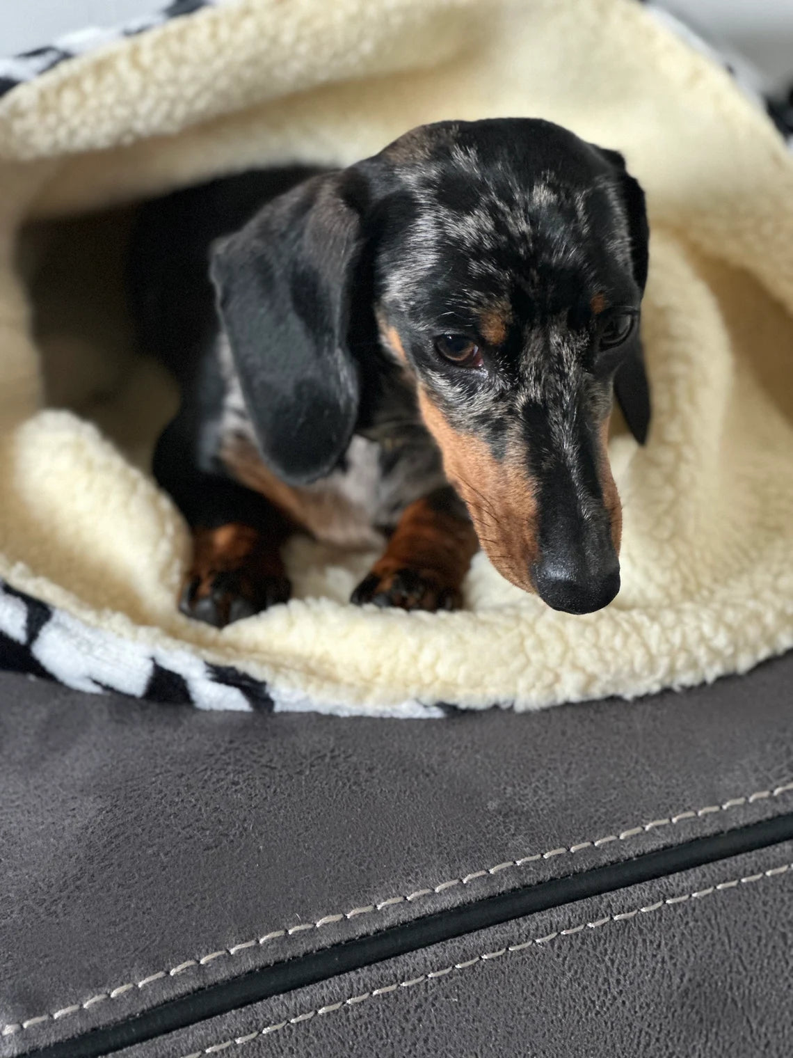 Houndstooth Dog Snuggle Sack: Fleece Pet Bed Warmer.