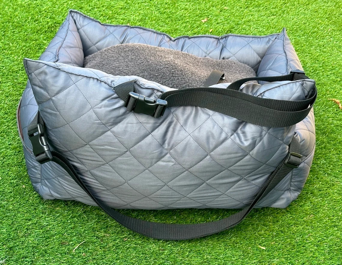 Waterproof Quilted Dog Car Seat: Sherpa Fleece Cushion, Adjustable Straps.