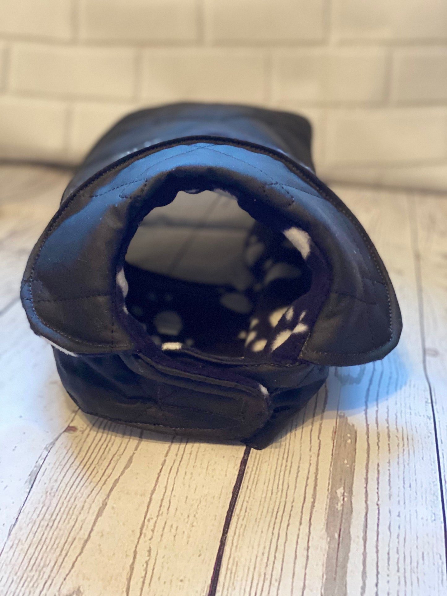 Waxed Quilted Dachshund Dog Coat: Waterproof Winter Jacket