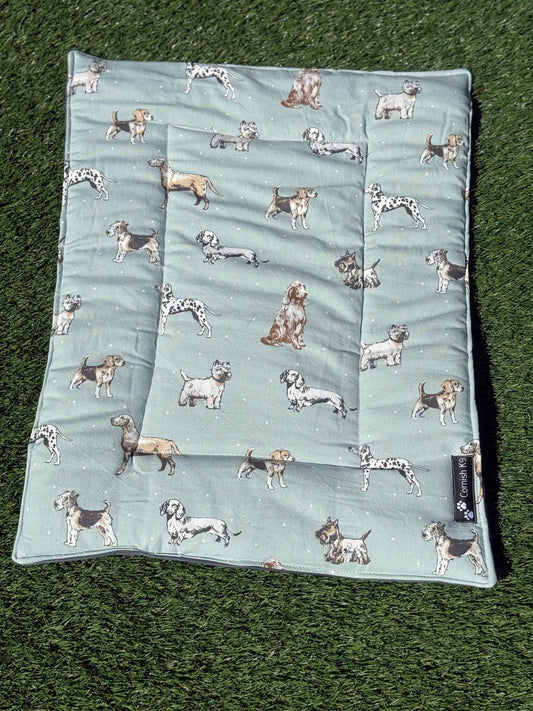 dog travel mat ,dog roll mat ,crate mat,dachshund picnic mat,roll mat
