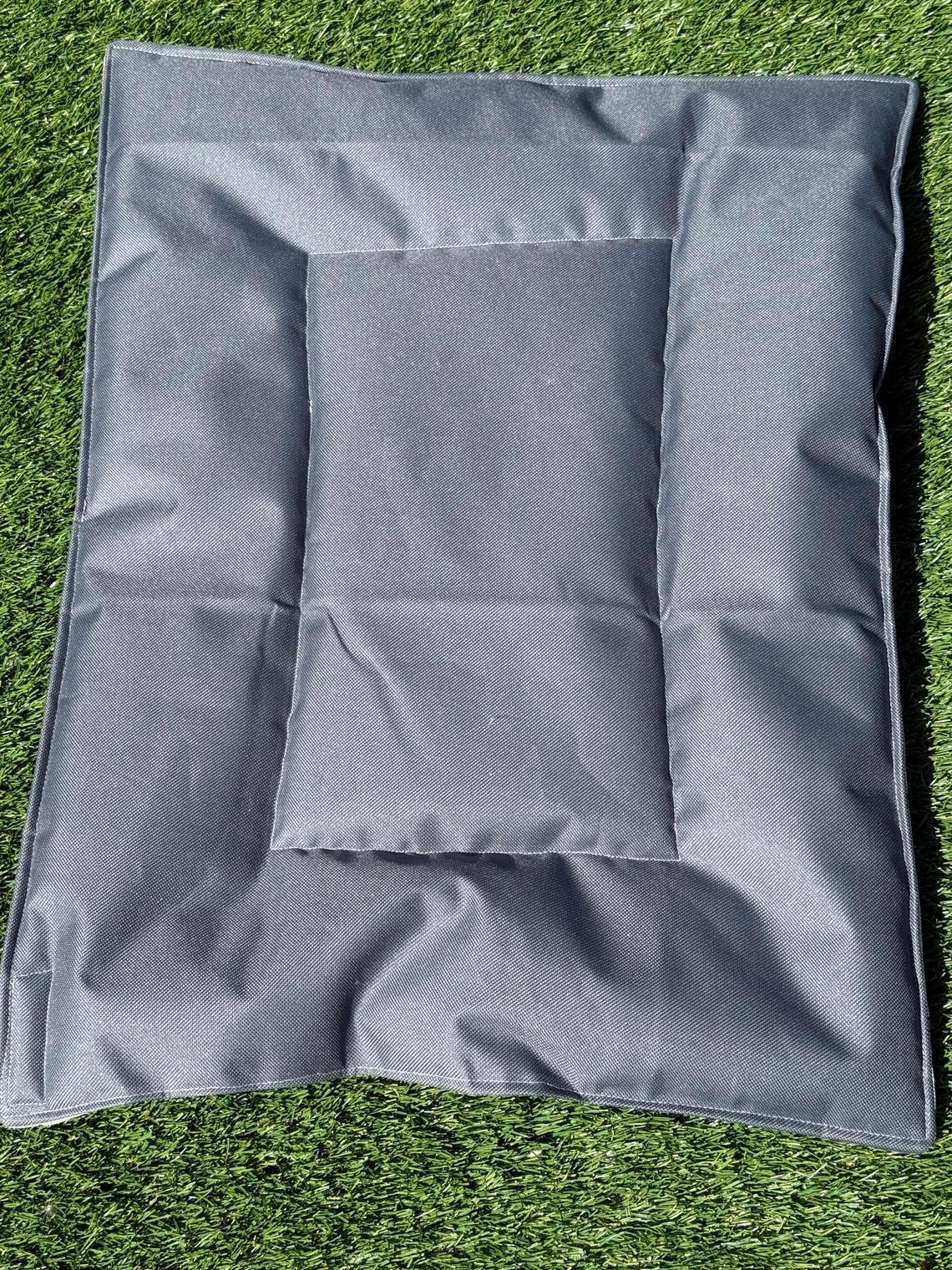 Dog Travel Roll Mat: Cotton Canvas, Waterproof Base.
