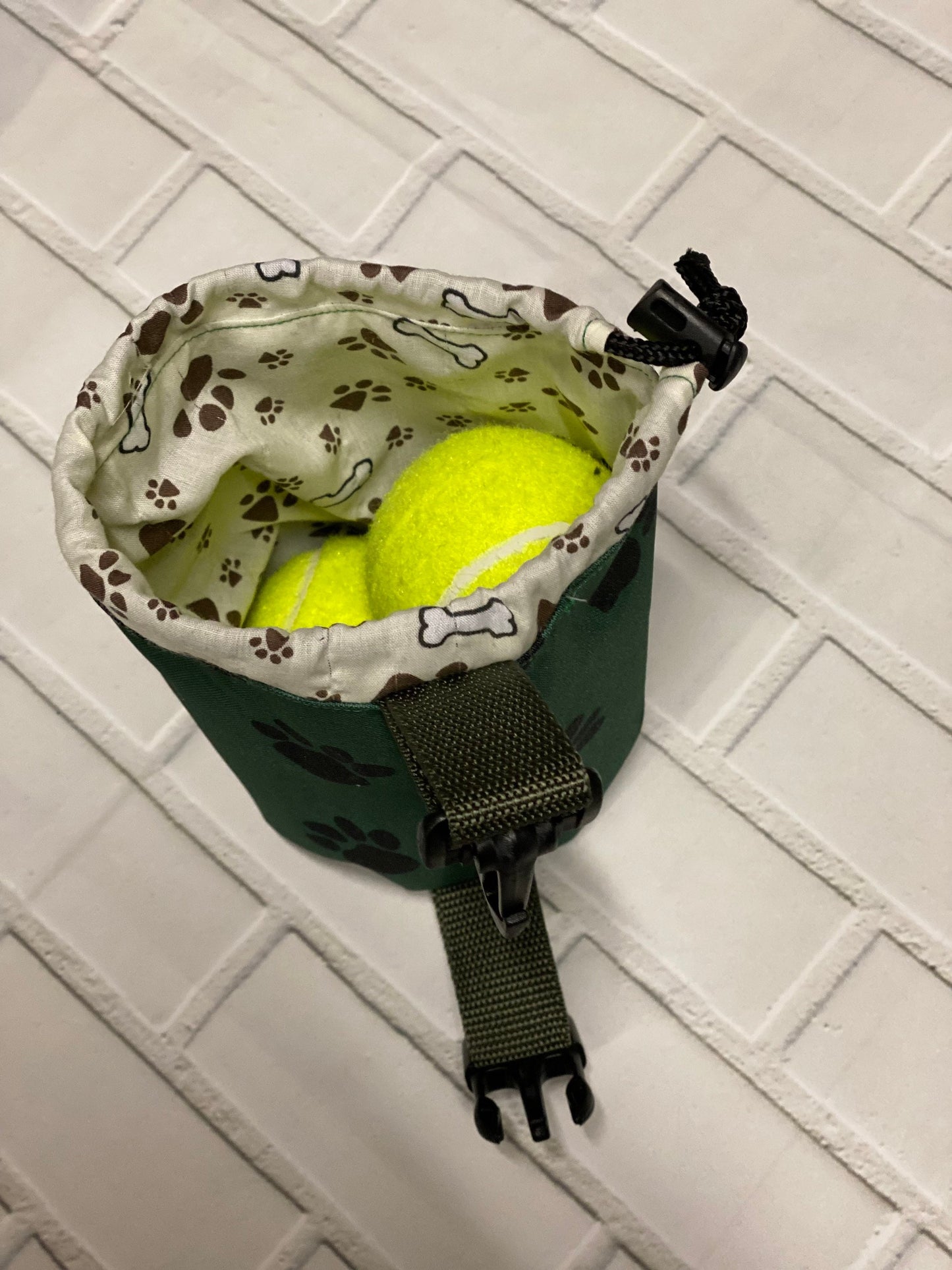 Dog ball launcher sling,dog launcher carry case ,dog crossbody bag,dog treat bag,dog launcher holder
